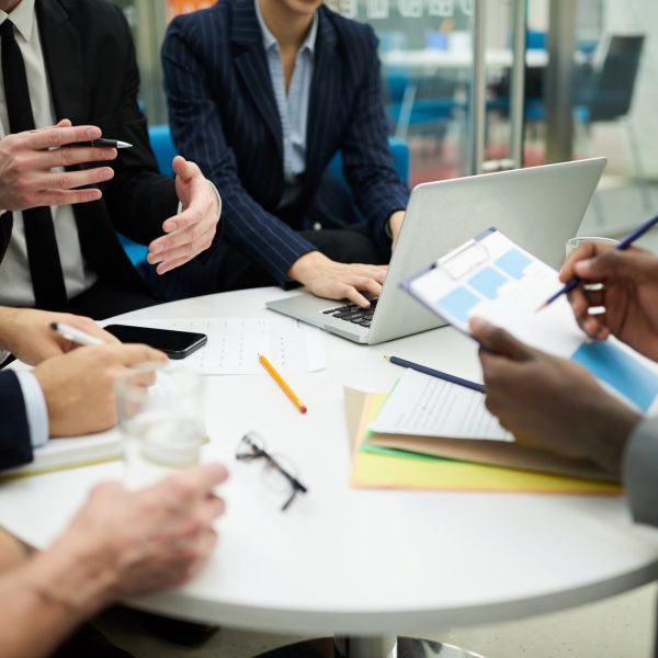 work-meeting-in-office